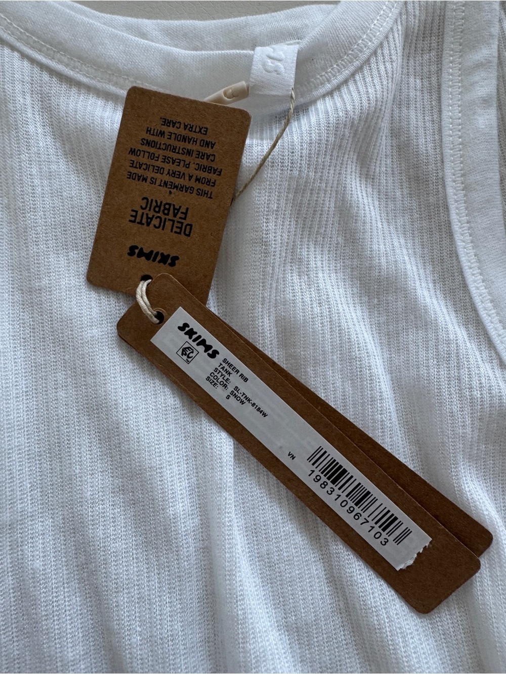 SKIMS Sheer Rib Tank - Picture 5 of 6